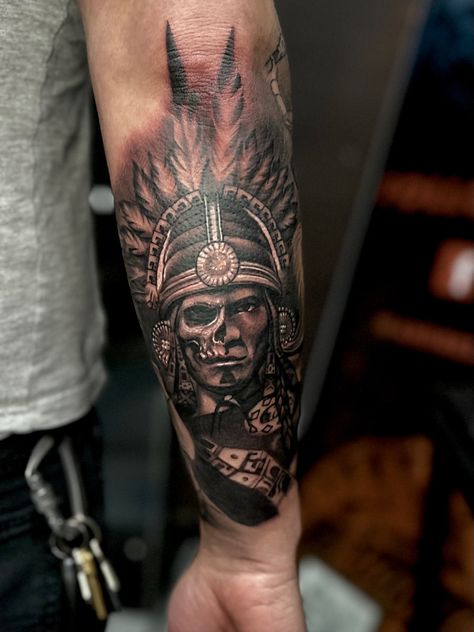 B&G Tattoo Peru Flag Tattoo, Peruvian Tattoo Ideas For Men, Inca Tattoo Ecuador, South American Tattoo, Fore Arm Tattoo Man, Inca Tattoo Peruvian, Spanish Tattoos Men, Bolivian Tattoo, Kratos Tattoo Design