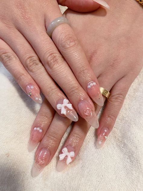 Acrylic Nails With Bows, Bows On Nails, Korean Blush, Pearls Nails, Nails With Bows, Nails With Pearls, Bows Aesthetic, Bows And Pearls, Gem Nail Designs