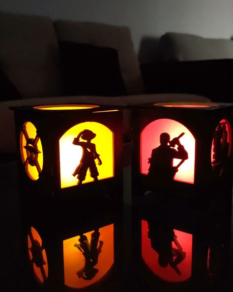 Two wood crave anime lantern from one piece is place side by side on a table for home decoration. It give a hue light of red and orange. One Piece Anime Decor, One Piece Anime Gift Ideas, One Piece Gift Ideas, One Piece Decor, Anime Business, Zoro Luffy, Diy Diwali Decorations, Diwali Diy, Anime Decor