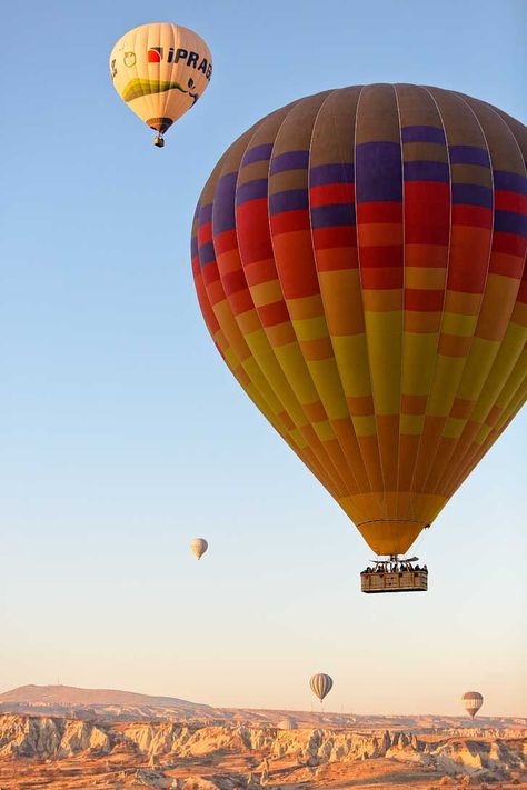 Sedona Arizona, Turkey Trip, Turkey Places, Visit Turkey, Hot Air Balloon Rides, Travel Photography Tips, Air Balloon Rides, Voyage Europe, Hot Air Balloons