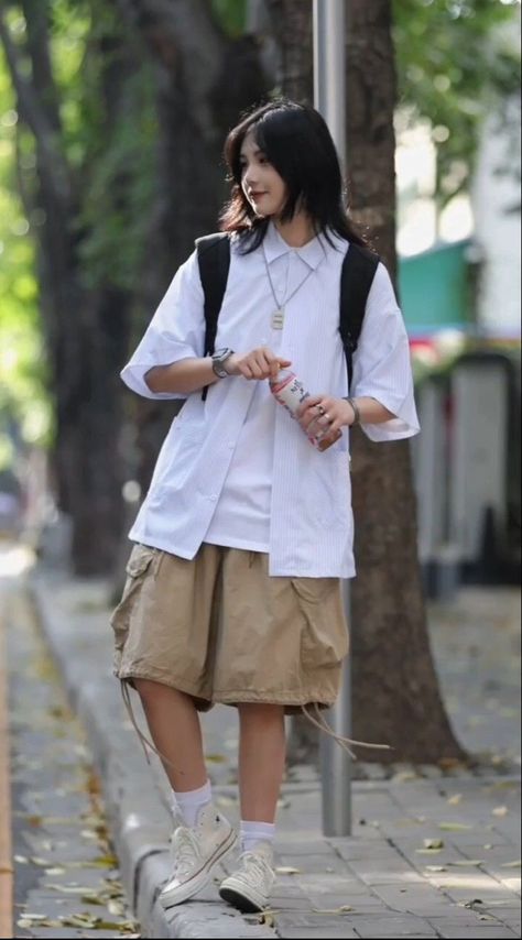 Loose Dress Shirt Outfit, Tomboy Estilo, Ootd Boyish, Summer Tomboy Outfits, Boyish Girl, Anime Fyp, Boyish Outfits, Boyish Style, Korean Outfit Street Styles