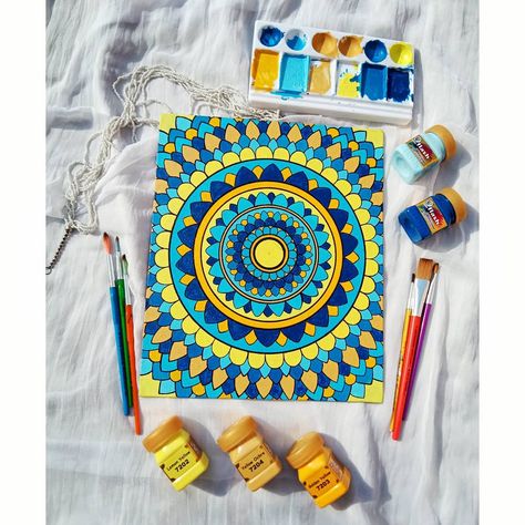 Mandalas, Mandala Acrylic Painting Canvases, Canvas Mandala Painting, Canvas Art Supplies, Mandala On Canvas, Mandala Arts, Mandala Canvas, Extremely Funny, Geometric Mandala