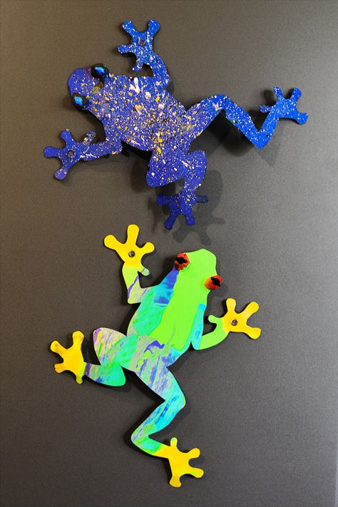 Explore a variety of fun art-making styles with this climbing paper tree frog craft for kids. It sticks to smooth surfaces using the magic of suction cups to mimic the real thing! (with optional printable tree frog templates). | from barley & birch Vbs Jungle Journey Crafts, Jungle Theme Vbs Crafts, Rainforest Crafts Preschool Art Projects, Rainforest Preschool Art, Reptile Kids Crafts, Jungle Vbs Crafts For Kids, Rainforest Frog Craft, The Great Jungle Journey Vbs Crafts, Rainforest Art Project