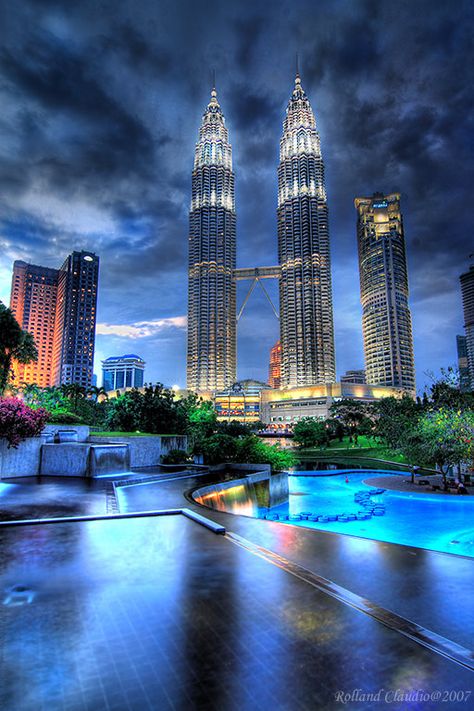 Petronas Towers, Kuala Lumpur, Malaysia | Sunsurfer  From my experience about the only interesting place in Malaysia. I didn't make it to the top of these buildings last time. I will try again next time. Port Dickson, Kota Bharu, George Town, Kuala Terengganu, Kota Kinabalu, Kuala Lampur, Taipei 101, Petronas Towers, Tall Buildings