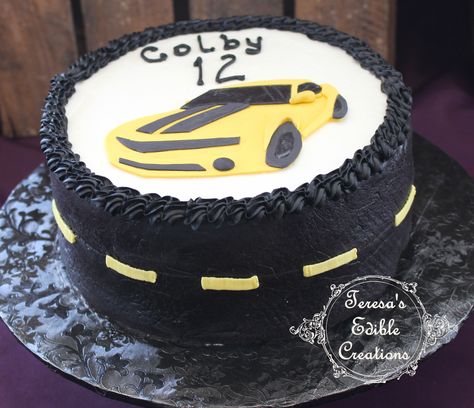 Camaro cake Bonito, Cake Cars Birthday, Cake 60th Birthday, Motorcycle Cakes, Bf Bday, Car Cakes For Men, Car Birthday Cake, Motorcycle Cake, Car Cakes