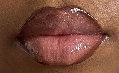 Glossy Lips Makeup, Maquillage Yeux Cut Crease, Y2k Makeup, Smink Inspiration, Makeup For Black Skin, Brown Skin Makeup, Lip Makeup Tutorial, Glamour Makeup, Makeup Looks Tutorial