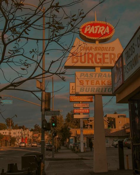 Vintage Americana Aesthetic, Small Town Mystery, Town Aesthetic, Americana Aesthetic, Midwest Emo, Fotografi Kota, 80s Vibes, 80s Aesthetic, Vintage Americana