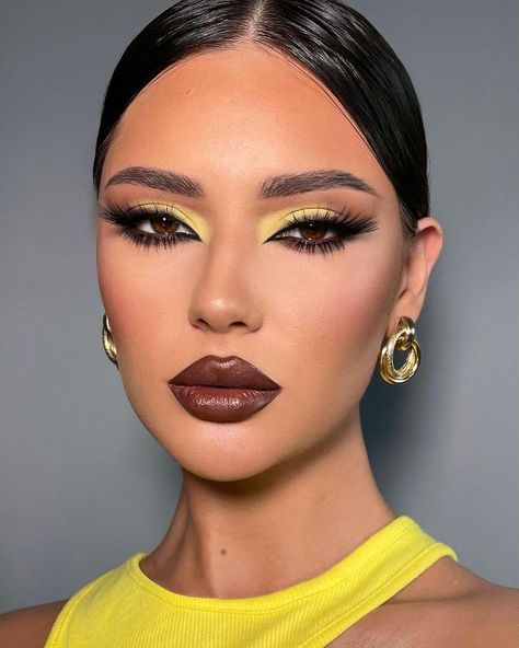 Silvester Make Up, Nail Design Stiletto, Maquillage On Fleek, Yellow Makeup, Fall Makeup Looks, Eye Makeup Pictures, Glam Makeup Look, Glam Look, Colorful Eye Makeup