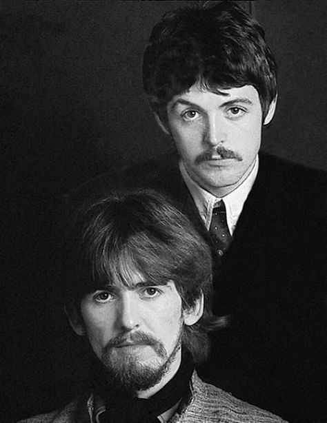 George & Paul Paul And George, The Beatles Members, Beatles Rare, I Am The Walrus, Beatles George, Music Genius, Beatles Pictures, Sir Paul, Beatles Fans