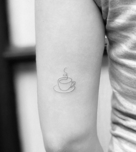 JAKENOWICZ on Instagram: “Any coffee lovers here? 🤔 ☕️💙 done in Milan at @purotattoostudio 🇮🇹 #minimalistic #fineart” Cup Of Tea Tattoo, Coffee Cup Tattoo, Tattoo On The Back, Tattoo Cafe, Teacup Tattoo, Tea Tattoo, Cup Tattoo, One Line Tattoo, Tattoo Line