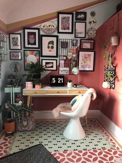 10 Maximalist Home Office Ideas That Leave Little Else to Be Desired Maximalist Office, Sculptural Chair, Maximalist Home, Office Wallpaper, British Home, Office Inspo, Funky Home Decor, Office Makeover, Workspace Design