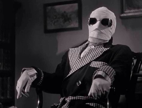 "The Invisible Man"  1933 movie starring Claude Rains as Dr. Jack Griffin Classic Monster Movies, Universal Studios Monsters, Oliver Jackson Cohen, Claude Rains, The Invisible Man, Elisabeth Moss, Famous Monsters, Invisible Man, Classic Horror Movies