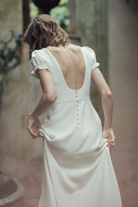 Linen Wedding Dress, Simple White Dress, Wedding Dress With Veil, White Linen Dresses, Iconic Dresses, Organza Dress, Modern Wedding Dress, Little White Dresses, Pretty Wedding