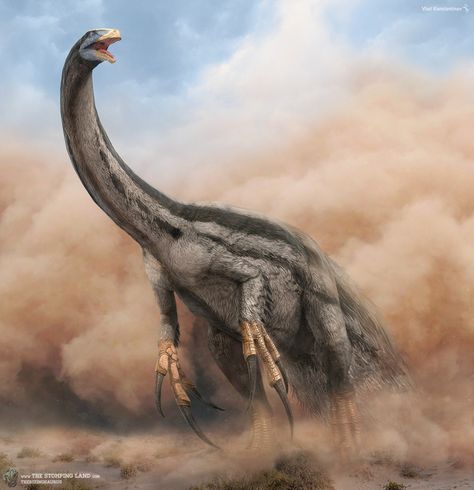 Therizinosaurus was a powerhouse as a dinosaur. With a bushy tail it was more powerful than you think. In a group therizenosaurus could not be easily hunted by it's theropod enemy tarbosaurus. The thing was larger than smaller trees. while a soft fighter it's claws could slash the faces of enemies. Prehistoric Animals Dinosaurs, Cool Dinosaurs, Prehistoric Wildlife, Prehistoric Dinosaurs, Prehistoric World, Prehistoric Art, Ancient Animals, Paleo Art, Extinct Animals