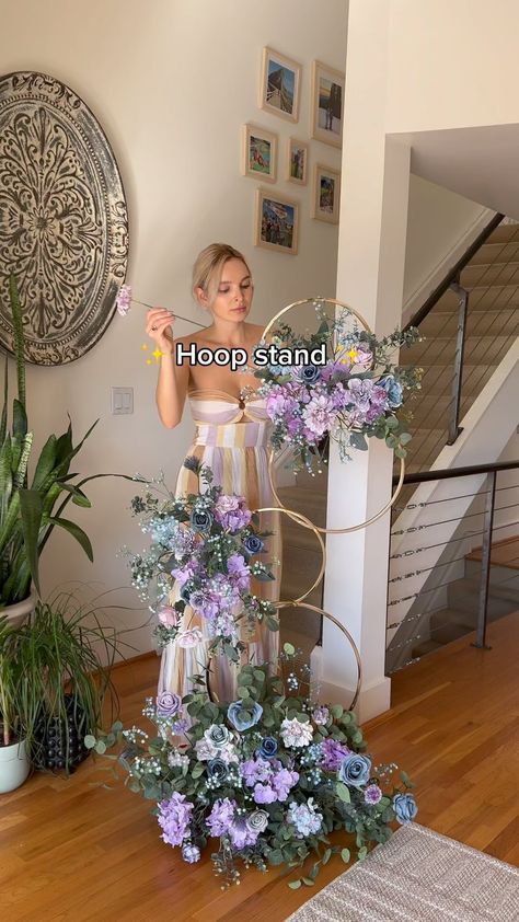 | Link is in the bio! Look for the ‘Hoop stand’ folder🫶 | Instagram Floral Art Arrangements, Gubahan Bunga, Wedding Backdrop Design, Creative Flower Arrangements, Flower Arrangements Simple, Floral Arrangements Diy, Diy Birthday Decorations, Floral Hoops, Flower Arrangements Diy