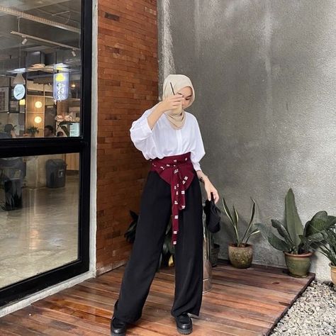 Sentuhan maksimal pada outfit Ootd Obi Belt, Ootd Obi Belt Hijab, Obi Belt Batik, Belt Batik, Obi Belt Outfit, Ootd Bukber, Outfit Kulot, Ootd Formal, Ootd Muslim