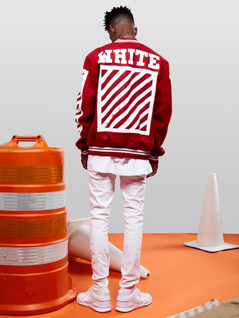 21 Savage Stars in Lookbook Modeling Virgil Abloh's Off-White ... Off White Fashion, Hypebeast Fashion, Off White Clothing, Top Streetwear Brands, 21 Savage, Style Streetwear, Mode Streetwear, Mode Inspiration, Men Looks