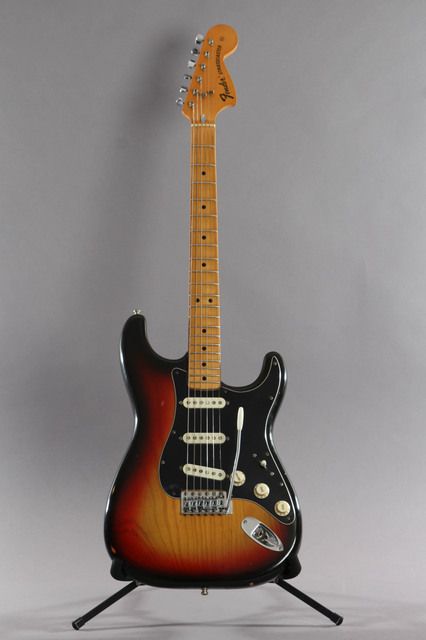 1975 Fender Stratocaster Sunburst Fender Stratocaster Blue, Fender Stratocaster Red, Sunburst Stratocaster, Fender Stratocaster White, Fender Stratocaster Vintage, Fender Stratocaster Sunburst, Jam Room, Fender Guitars Stratocaster, Learn Guitar Chords