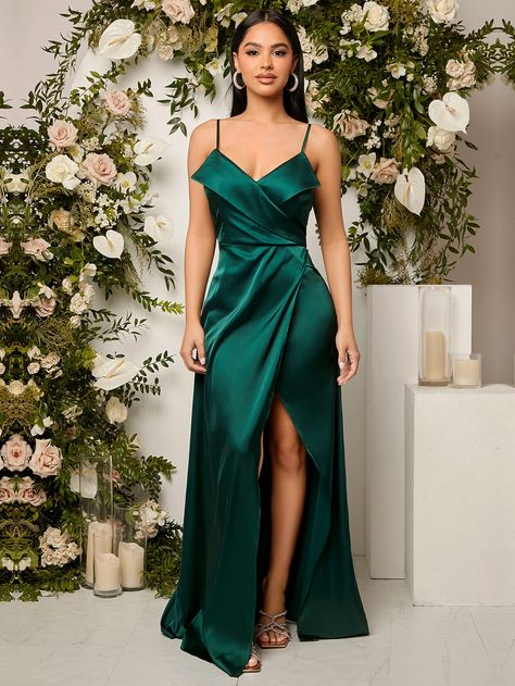 SHEIN Belle Solid Wrap Hem Cami Bridesmaid Dress Patterned Bridesmaid Dresses, Latest Bridesmaid Dresses, Floral Bridesmaid Dresses, Navy Blue Bridesmaid Dresses, Verde Smeraldo, Emerald Green Dresses, Satin Bridesmaid Dresses, Satin Cami, Black Bridesmaid Dresses