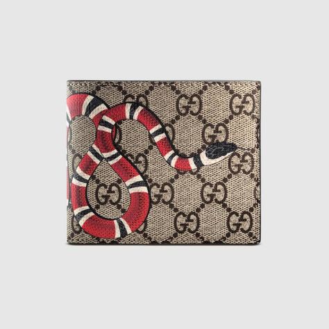 GG Supreme Beige Kingsnake Print Large Wallet | GUCCI® US Gucci Wallet On Chain, Gucci Snake, Wallet Gucci, Cheap Gucci, Gucci Store, Lv Wallet, Leather Billfold, Gucci Gifts, Canvas Wallet