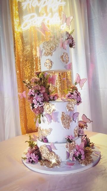 Quince Cake Enchanted Forest, Enchanted Fairy Cake Ideas, Enchanted Cake Fairy Tales, Butterfly Enchanted Forest Quinceanera, Wisteria Sweet 16, Quinceanera Cakes Enchanted Forest, Quinceanera Cake With Butterflies, Quince Cakes Enchanted Forest, Enchanted Forest Cakes Quinceanera