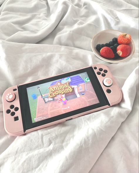 Kawaii, Pink Switch Aesthetic, Playing Nintendo Switch Aesthetic, Playing Switch Aesthetic, Pink Nintendo Switch Aesthetic, Playing Nintendo Switch, Nintendo Switch Cute, Pink Nintendo Switch, Hacker Laptop