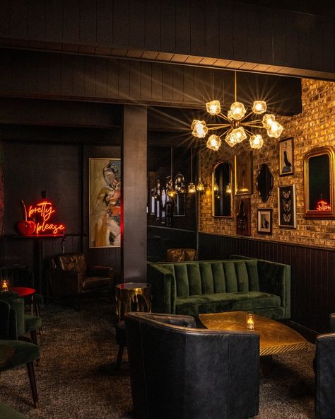 New speakeasy steps back in time - Preston Hollow Cozy Bar Aesthetic, Whiskey Lounge Home, Speakeasy Bar Design, Home Speakeasy, Speakeasy Room, Speakeasy Decor Bar, Moody Bar, Speakeasy Lounge, Speakeasy Restaurant