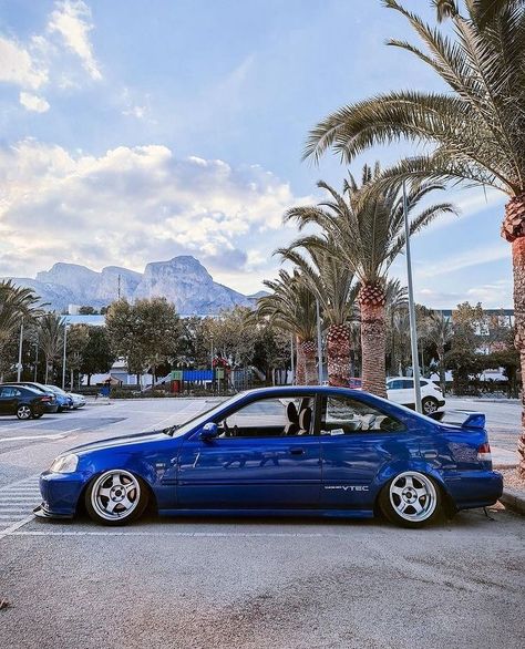 #honda #civic #si #couple #ej8 #cars #carphotography #carlovers Coupe, Old Honda Civic, Honda Civic Si Coupe, Honda Civic Car, Rad Racer, Civic Car, Honda Civic Coupe, Civic Coupe, Project Cars