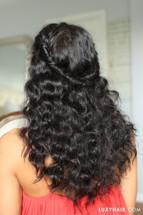 Super cute and easy hairstyles for curly hair! Read the full post. Indian Curly Hairstyles For Saree, Onam Hairstyles For Curly Hair, Curly Indian Hairstyles, Curly Hairstyles For Saree, Curly Hairstyles Simple, Easy Hairstyles For Curly Hair, Indian Curly Hair, Cute Hairstyles Long, Hairstyles Simple