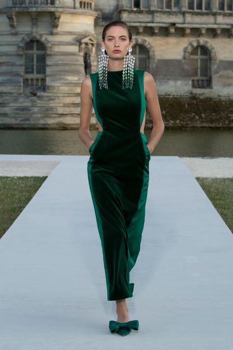 Couture, Haute Couture, Valentino Runway 2023, Valentino Dress 2023, Valentino Dress Couture, Emerald Green Outfit, Valentino 2024, 2023 Couture, Valentino Runway