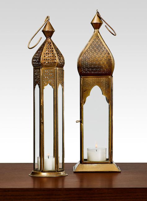 Square Lantern, Bronze Candle Holders, Style Marocain, Antique Lanterns, Rustic Lanterns, Brass Lantern, Moroccan Lanterns, Lampe Decoration, Metal Lanterns