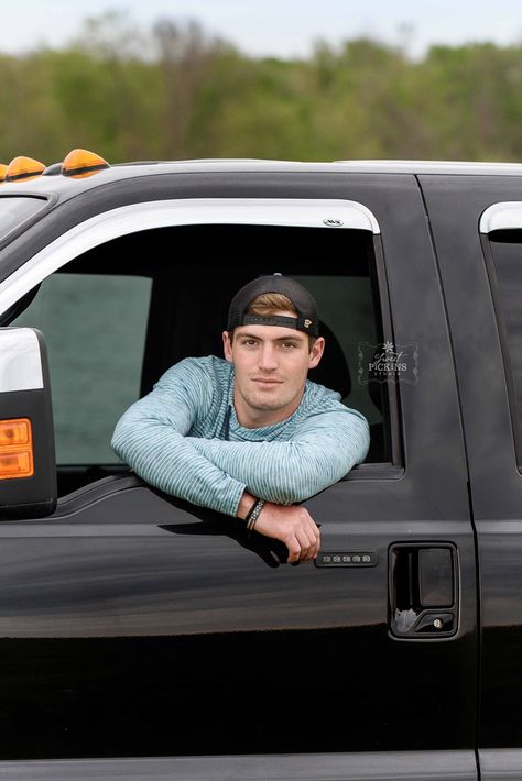 Senior Guy Truck Poses, Senior Guy Poses With Truck, Man And Truck Photoshoot, Truck Inspo Pics, Guy Senior Photos With Truck, Guys Senior Pictures Poses With Truck, Truck Poses Men, Guy Senior Pictures With Truck, Senior Pics For Guys High Schools