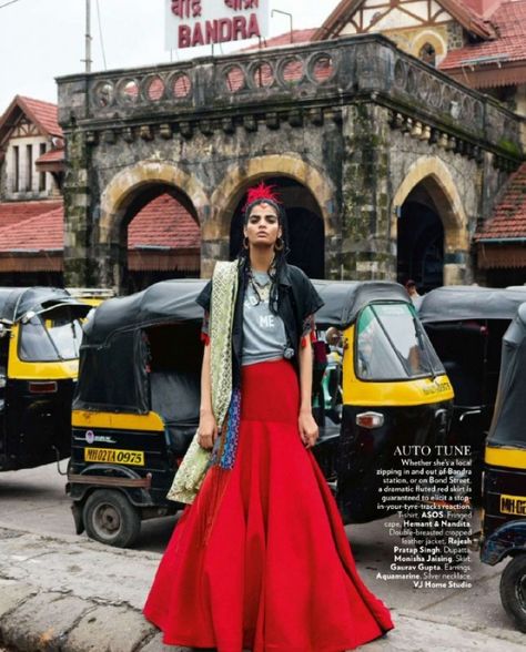 Duchess Dior: "Maximum Bandra" by Bharat Sikka for Vogue India October 2015 Bharat Sikka, Bhumika Arora, Style Photoshoot, Vogue India, Street Fashion Photography, Fashion Photography Editorial, India Fashion, Street Style Inspiration, 2015 Fashion