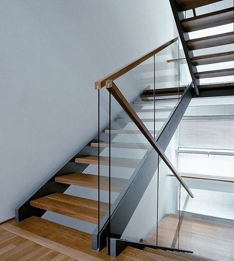 This staircase has an almost floating step effect with open rise steps and off-set stringer support. *Glass Balustrade Stairs* Contemporary Townhouse, Modern Stair Railing, Open Stairs, Iron Staircase, Modern Townhouse, Glass Stairs, Glass Staircase, Stairs Design Modern, Stairs Architecture