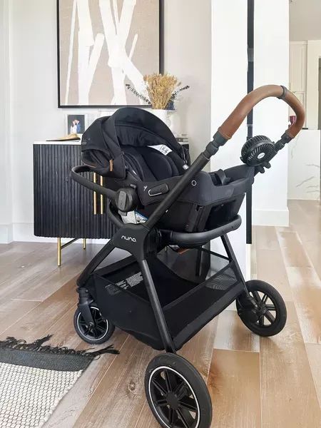 Nuna Car Seat And Stroller, Nuna Stroller Aesthetic, Nuna Stroller And Carseat, Baby Car Seat Aesthetic, Aesthetic Stroller, Car Seat And Stroller Set, Nanny Aesthetic, Baby Strollers And Car Seats, Strollers And Car Seats