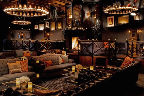 Best L.A. Speakeasies and Bars - Including Edison, Walker Inn, Bungalow Photos | Architectural Digest Speakeasies 1920s, Jazz Lounge Interior, Jazz Lounge Decor Room Ideas, 1920 Bar Decor, Speakeasy Paint Colors, Speakeasy Bar Design 1920s, Steampunk Bar Design, Drink Bar Design, Lounge Bar Ideas