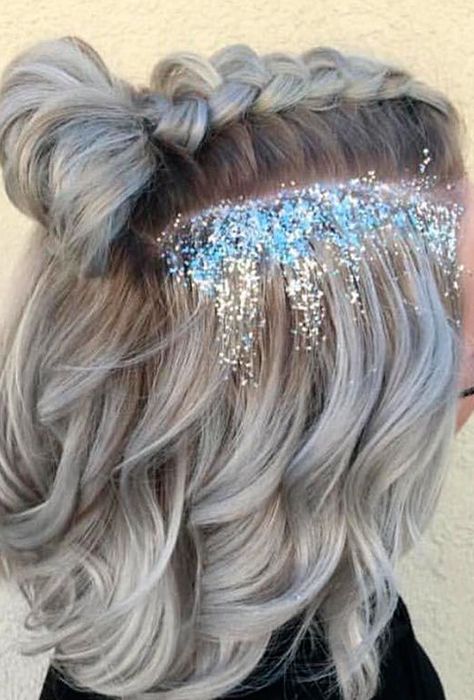 Glittery mermaid style hair Glitter Roots, Flot Makeup, Hairstyles 2022, Hairstyles Bun, Prom Hairstyles For Short Hair, Hair Vendor, Hairstyles Curly, Hair Styles 2017, Festival Hair