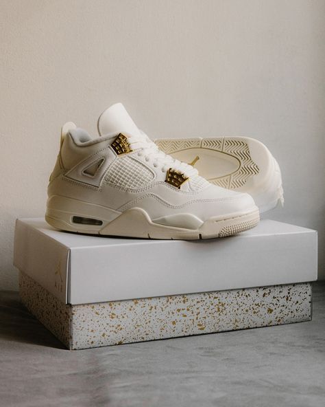 @jumpman23 & @nike add a little bling to a clean Air Jordan 4 accenting its plush white nubuck upper with metallic gold accents on the eyelets, debossed Jumpman logos on the tongues & semi translucent heel tabs ✨ The Women’s AJ4“White & Gold” will be releasing in ⁠Women’s Sizes (US) 10.5, 11.5 & 12 at midnight online tonight (12am AEST) Tuesday April 30th with more sizes to come s👀n…✨ ⁠ #nike #nikeair #airjordan #aj4 #jordan4 #womensjordan4 #jumpman23 #jumpman #laced #lacedbrisbane Jordan 4 Women, Nike Add, Jordan 4 Off White, Jordan 4’s, Jumpman Logo, Air Jordan 4, At Midnight, Jordan 11, S N