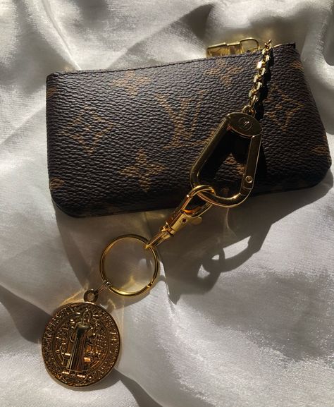 Trendy Gold Keychain - Truly Blessed Jewels - Large St. Benedict Coin Pendant Trendy Keychains, Cute Keychains, Gold Keychain, Permanent Jewelry, Cute Wallets, Purse Jewelry, Lv Bag, Aesthetic Room, Wallet On A Chain