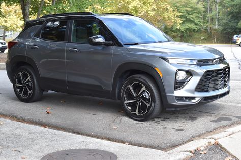 Small SUV with Striking Style: 2021 Chevy Trailblazer AWD RS Chevy Trailblazer 2023, 2021 Chevy Trailblazer, Small Cars For Teens, Small Suv Cars For Women, 2022 Chevy Trailblazer, Suv Cars For Women, Luxury Cars Porsche, Luxury Cars Lamborghini, Small Suv Cars