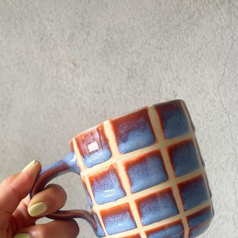 Hey Hey Ceramics on Instagram: "Grids & layers are back! But what color combos should be next?! . . . #ceramics #pottery #handmade #art #clay #homedecor #ceramicstudio #planters #potterylife #artwork #glaze #amaco #handbuilding #wheelthrowing #brent #shimpowheels #skuttkiln #shoplocal #smallbusiness #supportsmallbusiness #portlandmarket #portland #pnw #oregon #womenowned #whitelotusfoundation #midautumnfestival #mugs" Pottery Decor Ideas, Glazing Ideas For Ceramics, Handbuilding Pottery Ideas Clay Projects, Pottery Crochet, Pottery Glaze Ideas Color Combos, Ceramic Glaze Ideas, Amaco Glaze Layering, Pottery Glaze Ideas, Pnw Oregon