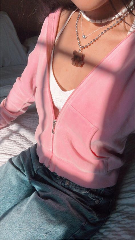 Pink Velvet Zip Up, Pink Jacket Outfit Y2k, Velour Hoodie Outfit Y2k, Velour Zip Up Outfit, Juicy Sweater Outfit, Outfits With Pink Zip Up Hoodie, Juicy Couture Zip Up Outfit, Juicy Couture Sweater Outfit, Juicy Couture Hoodie Outfit