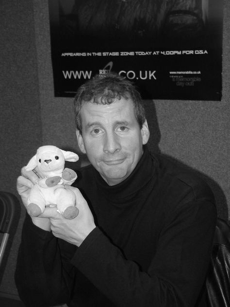 Chris Barrie meets 'Lamby'   #RedDwarf Photography, Chris Barrie, The Cool, Interview, On Twitter, Twitter, Red