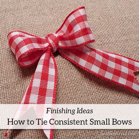 Couture, Bow Making Tutorials, Christmas Bows Diy, Types Of Bows, Embroidered Items, Christmas Tree Bows, Bows Diy Ribbon, Small Wreaths, Pre Christmas