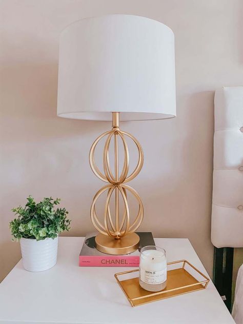 Gold Preppy Lamp, Preppy Pink And Gold Bedroom, Cute Touch Lamps, Feminine Bedroom Lamps, Preppy Bedroom Lamps, Pink Aesthetic Apartment Decor, Preppy Gold Lamps, Gold Bedroom Lamps, Dorm Room Pink And Gold