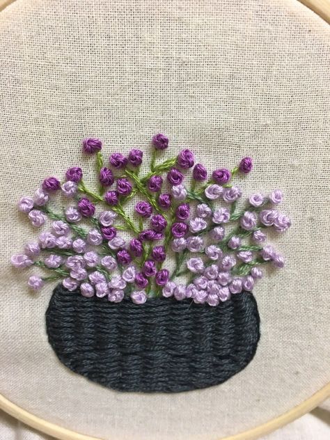 Embroidery Flowers French Knot, French Knot Flower Embroidery, Flower Basket Embroidery Design, Basket Embroidery Stitch, Embroidery Basket Of Flowers, Embroidery Designs French Knot, French Knot Stitch Embroidery Designs, Embroidery Basket Stitch, French Knot Flower Embroidery Designs