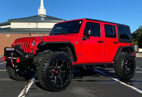 White Jeep Red Accents, Red Jeep Wrangler Unlimited, Cool Jeeps Wrangler, Jeep Wheels And Tires, Black Jeep Wrangler Unlimited, Jeep Tires, Jeep Wrangler Tires, Jeep Wrangler Wheels, Jeep Driving