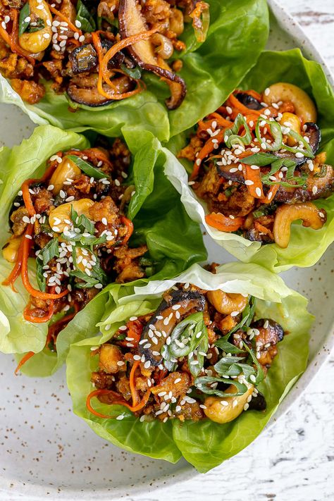 Essen, Lettuce Wraps Pf Changs Recipe, Veggie Lettuce Wraps, Pf Changs Lettuce Wraps, Tofu Lettuce Wraps, Thai Lettuce Wraps, Delish Dinners, Vegan Lettuce Wraps, Tofu Wraps