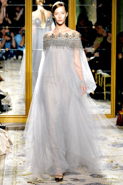 I absolutely love that half the time I don't know if Marchesa's gowns should be worn down the isle or in the bedroom (stunning) Elie Saab, Blake Lively Wedding Dress, Blake Lively Wedding, Marchesa Spring, Dress Couture, Gorgeous Gowns, Marchesa, Mode Inspiration, Mode Style