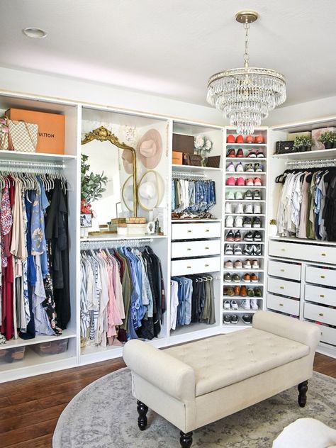 Closet Chandelier, Dream Dressing Room, Master Closet Design, Organized Closet, Dressing Room Closet, Closet Design Layout, Dream Closet Design, Walk In Closet Design, Luxury Closets Design